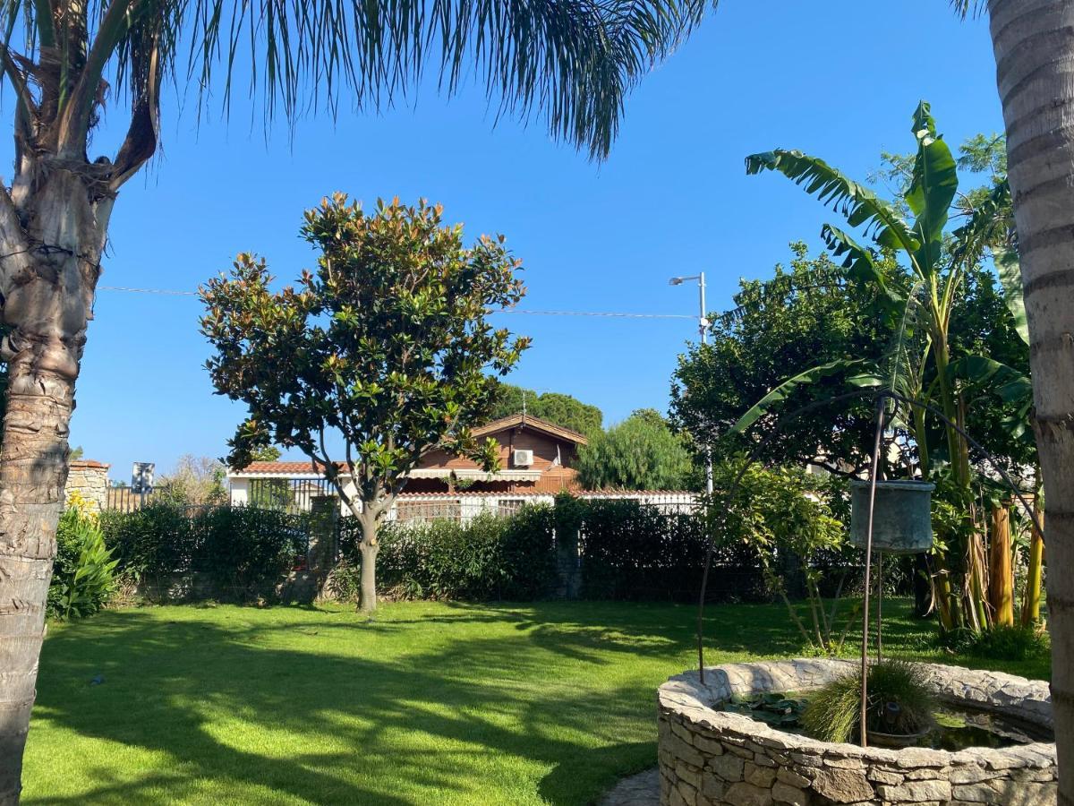 B&B Il Giardino Delle Meraviglie Μελίτο ντι Πόρτο Σάλβο Εξωτερικό φωτογραφία