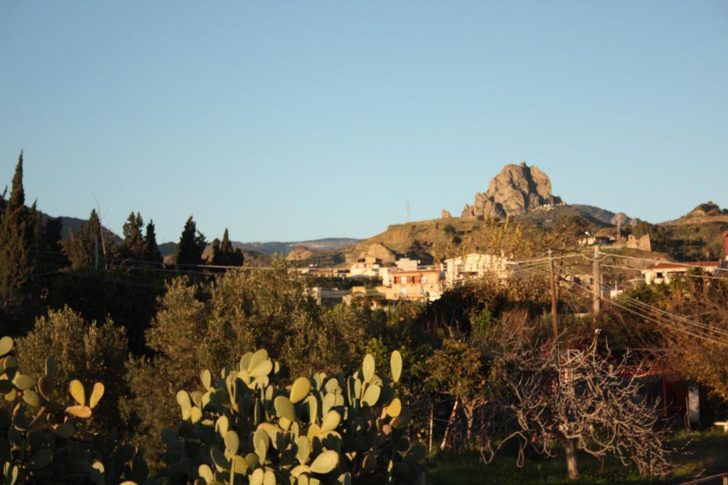 B&B Il Giardino Delle Meraviglie Μελίτο ντι Πόρτο Σάλβο Εξωτερικό φωτογραφία